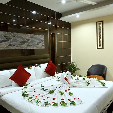 Hotel Trax International จัมเชดปูร์ ภายนอก รูปภาพ