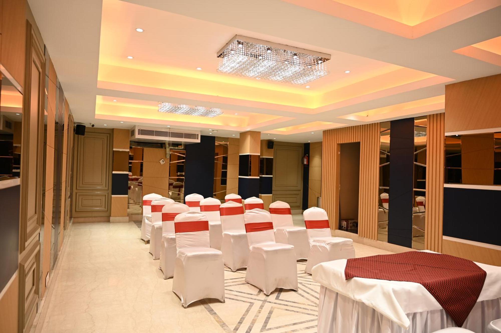 Hotel Trax International จัมเชดปูร์ ภายนอก รูปภาพ