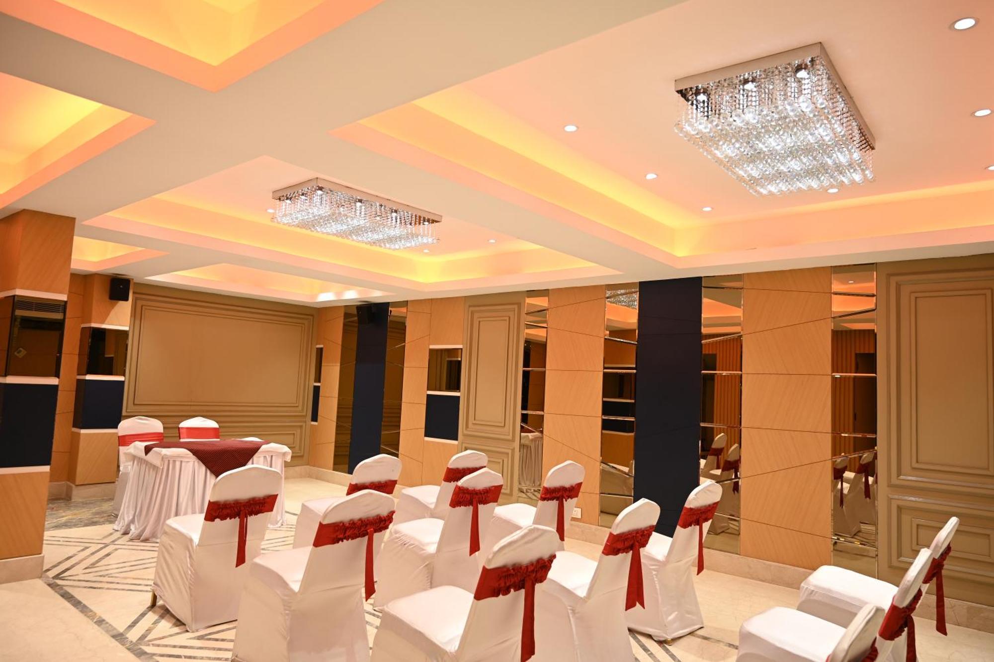 Hotel Trax International จัมเชดปูร์ ภายนอก รูปภาพ