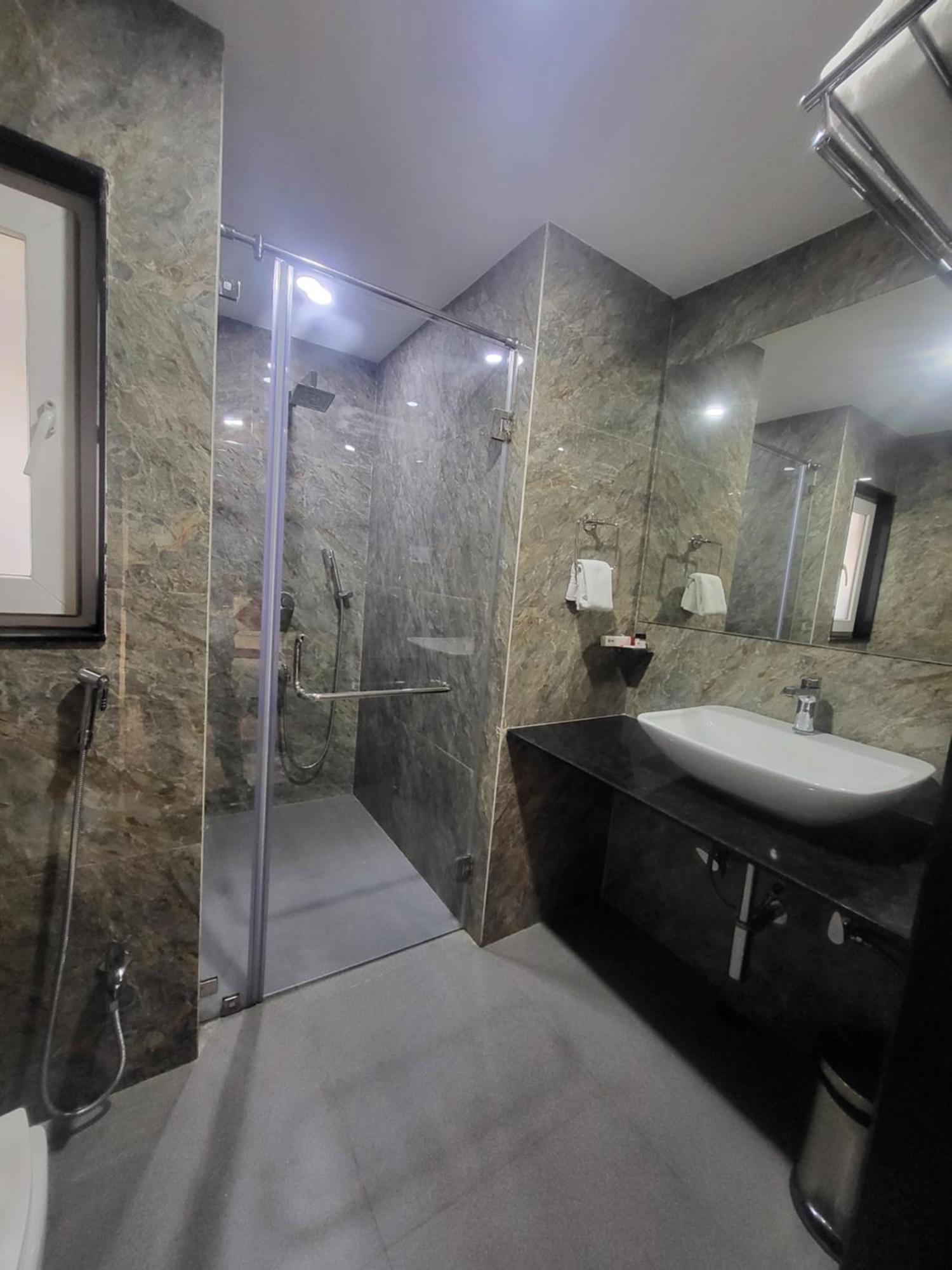 Hotel Trax International จัมเชดปูร์ ภายนอก รูปภาพ
